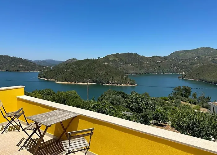 בית נופש Casa Do Barco Pombeira